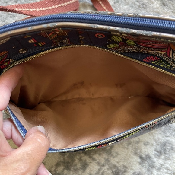 Sakroots Flora Rainbow Floral Crossbody Canvas Strap - Picture 4 of 9